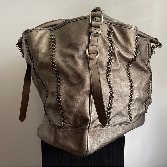 Lawrence Metallic XL Tote - Picture 3 of 16